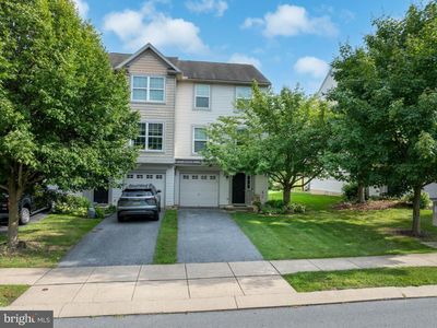 125 Cambridge Ln