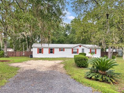 180 SE Suzanne Way