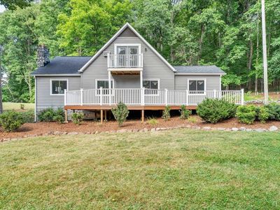 Property at 105 Windlass Ct, Moneta, VA