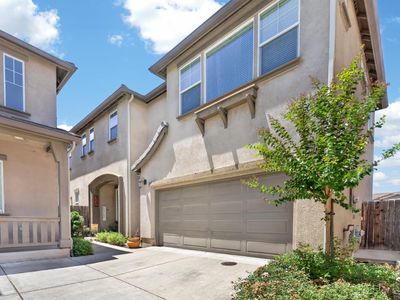 3840 Purple Finch Ln