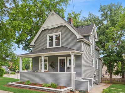 571 Anthony St