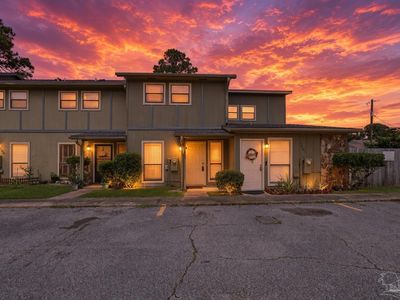 7202 Lago Vista Ct