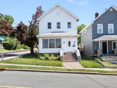109 Allen St