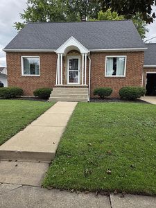 206 S Main St