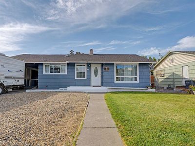 231 W Lincoln Ave