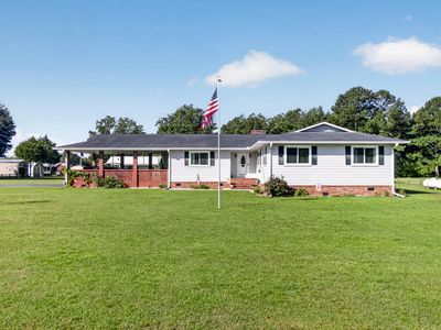 3576 Cordova Rd