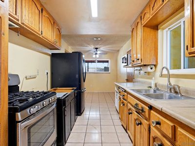 13049 Lindo Ln