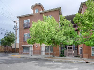 400 Copper Ave NE APT 106