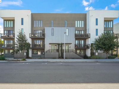 45039 Insight St #1004
