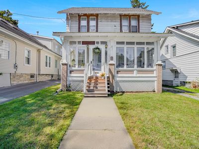 23 Lewis Avenue
