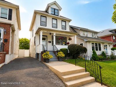 39 Pelton Ave