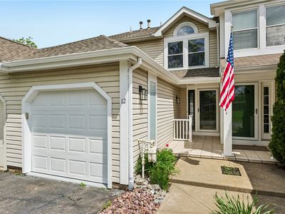 12 Pin Oak Ct