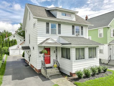 84 Falstaff Rd