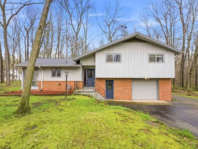 9156 Center Rd
