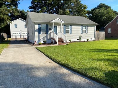 2500 Greenwood Dr