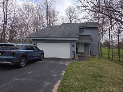 5700 Royal Ct