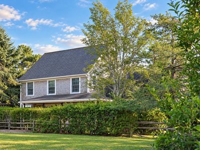 9 Mary Ann Dr