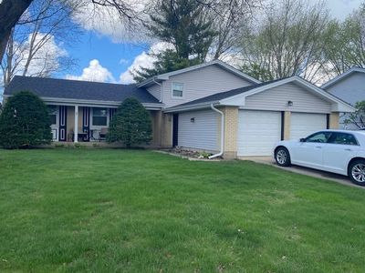 726 Windsor Dr