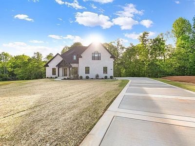 422 Young Ln