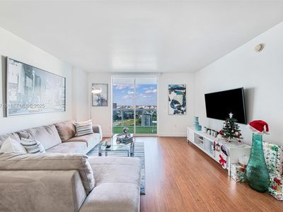 1800 N Bayshore Dr APT 3206