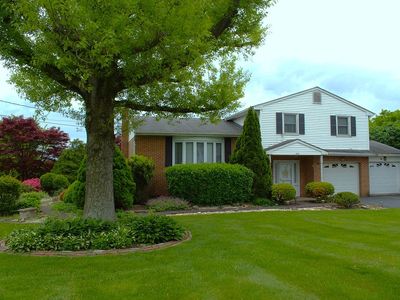 40 Oaklyn Ln