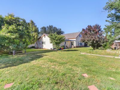 2740 El Caprice Dr