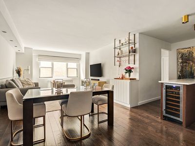 101 W 12th St APT 3G