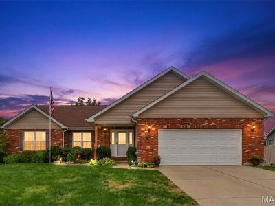838 Greenbriar