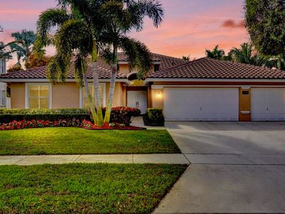 5568 Lake Shore Village Circle