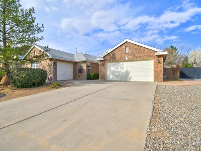 10219 Wickenburg St NW