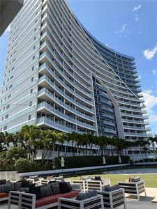 3101 Bayshore Dr #608
