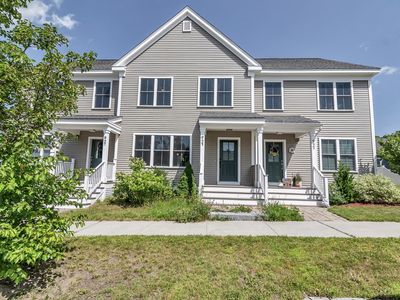 92 Grant Rd #B