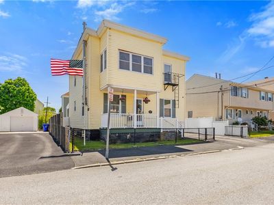 19 Charpentier Ave