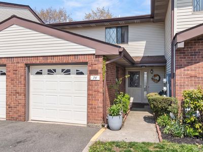 78 Cambridge Drive W