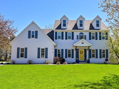 W262N2438 Deer Haven DRIVE
