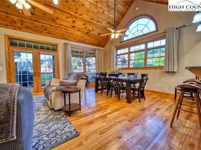 128 Whispering Streams Place UNIT 1