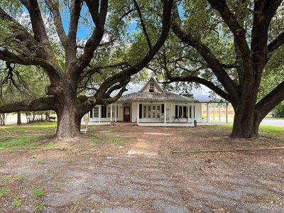 Property at 313 S Main St, Jewett, TX