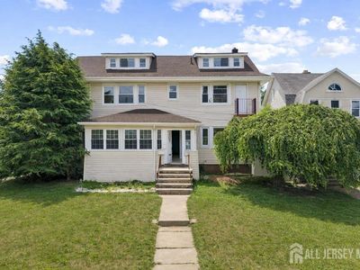 700 Park Ave #702
