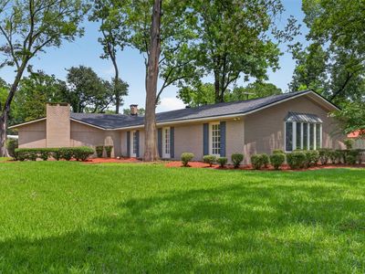 324 Gilbert Cir