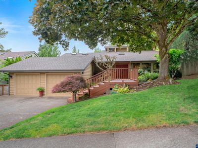 1660 Cinnamon Hill Dr SE