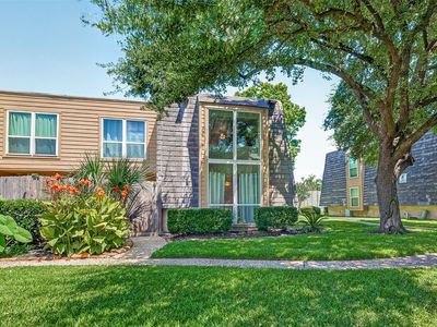 16120 Stuebner Airline Rd APT 105