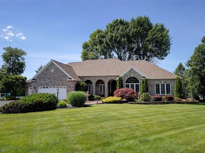59 Jewelberry Dr