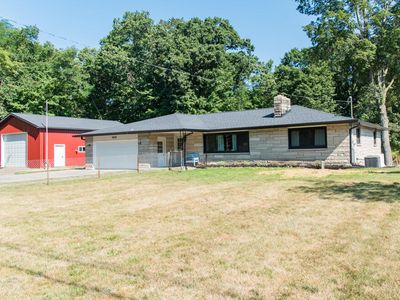 7035 E Main St