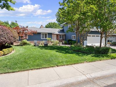 120 Clunie Dr