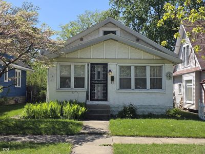 340 S Grand Ave