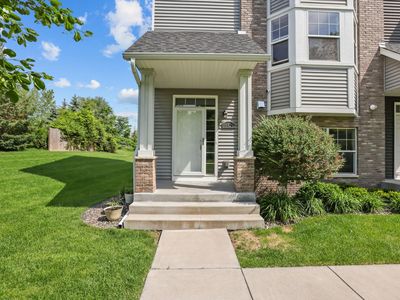 11920 Emery Village Dr N