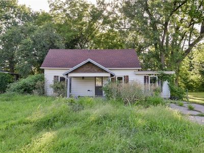 Property at 407 S Clarke Ave, Clever, MO