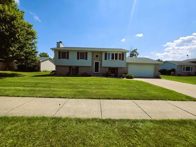 1285 W 98th Ave