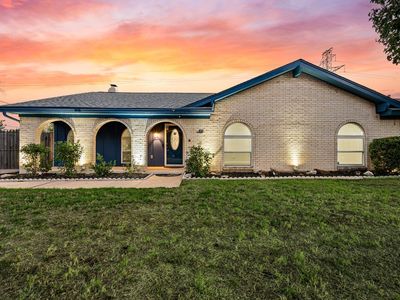633 Lewis Dr