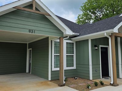 931 W Elm St
